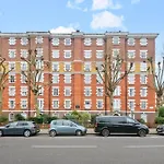 Londwell, Regents Park & Abbey Road Studios Luxury Penthouse